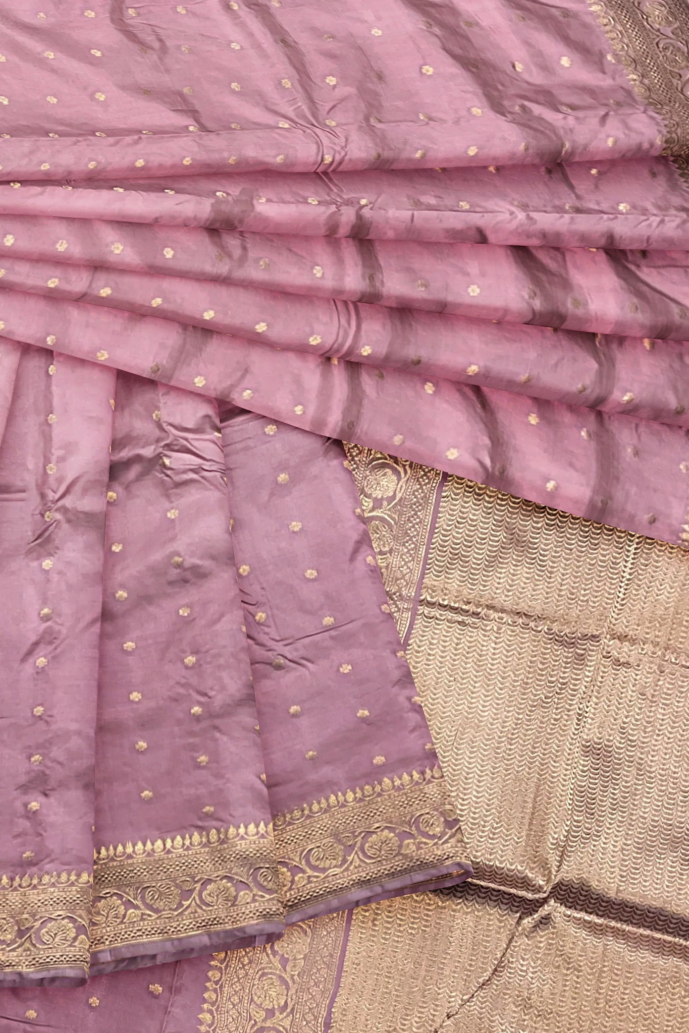 Lavendar Katan Silk Handloom Banarasi Saree